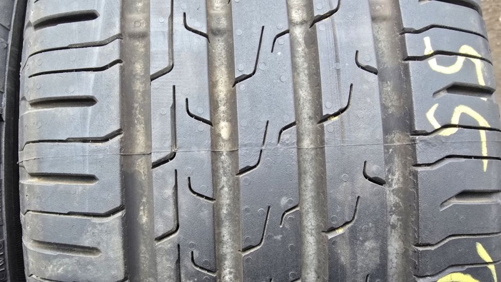 Letní pneu 215/55/17 Continental - 3