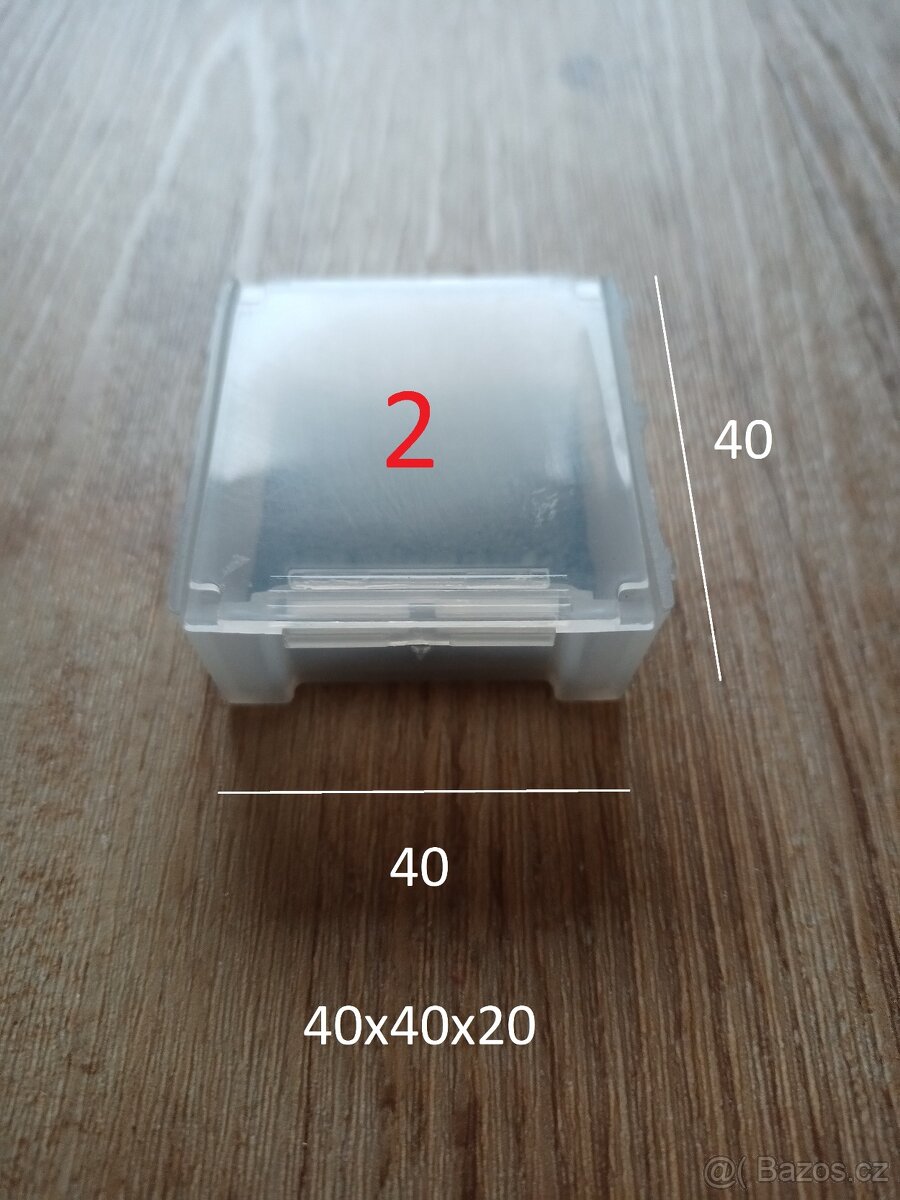 Nabízím k prodeji plastové krabičky-boxy - 3