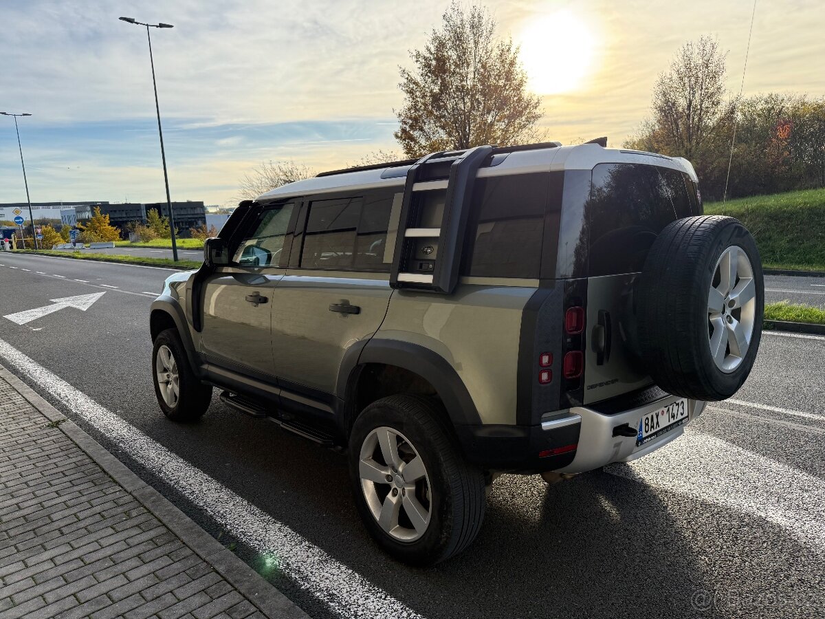 Land Rover Defender 110 3,0D 250 MHEV AWD Offroad paket