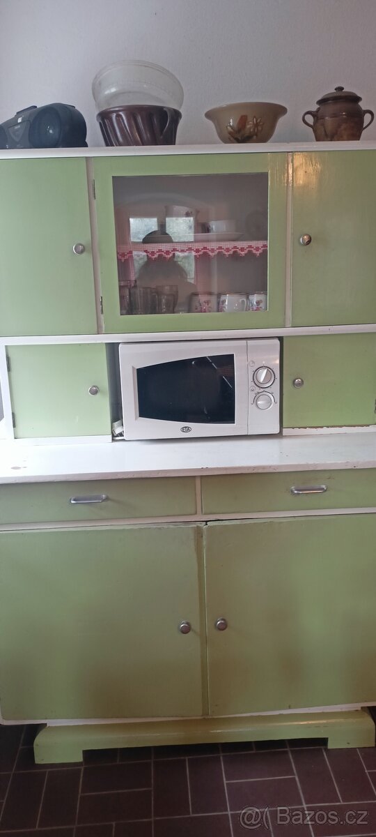 Starý nábytek z chalupy - 3