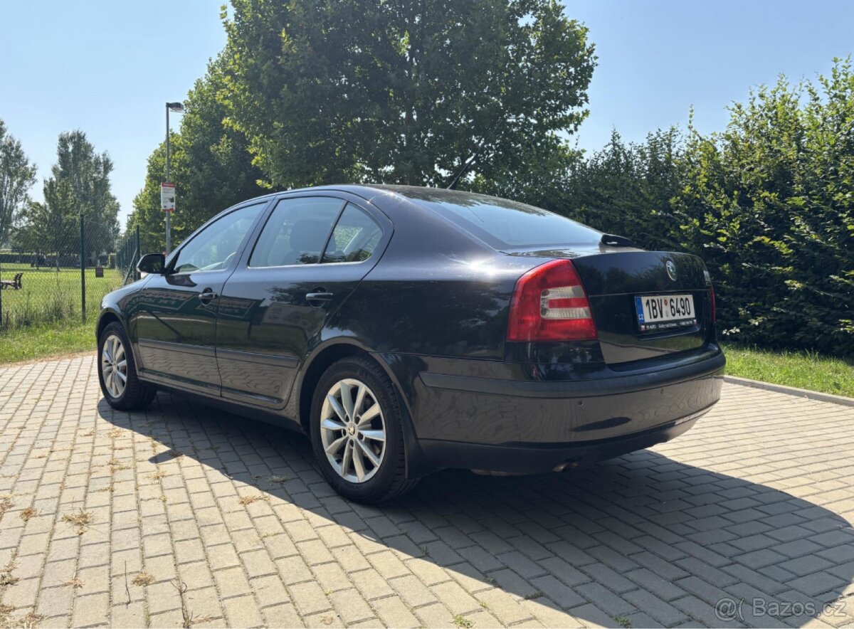 ŠKODA OCTAVIA 1.6 85 KW FSI - BENZÍN - 3