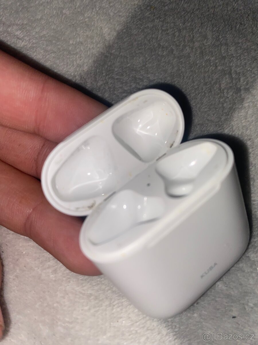 AirPods 2 nabíjecí pouzdro - 3