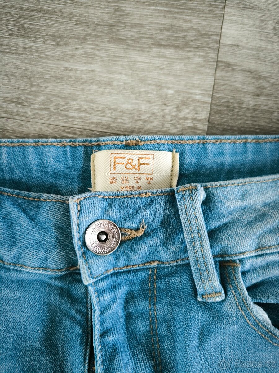 Trhané džíny vel. M - 3