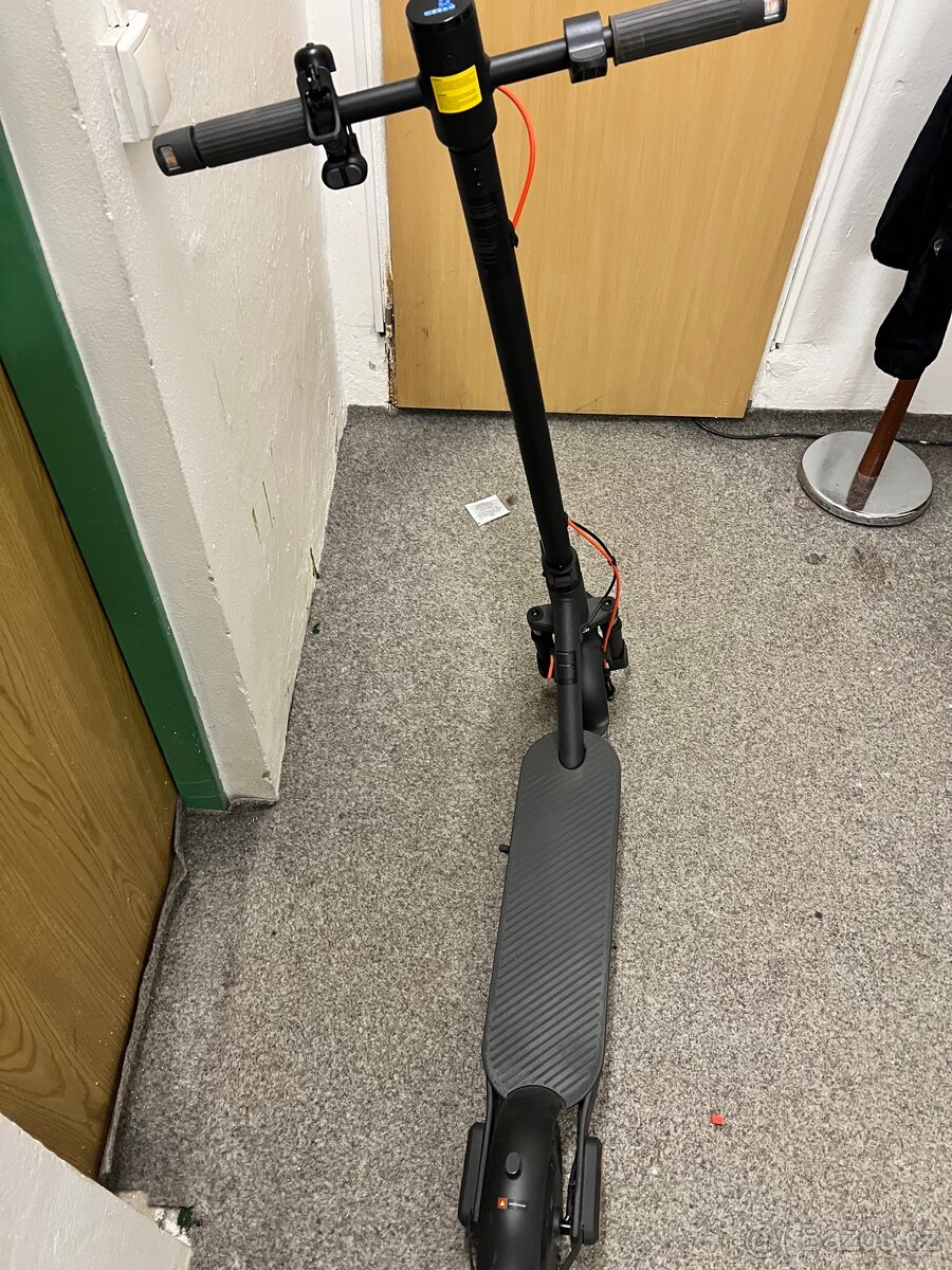 Elektrická koloběžka xiaomi Elite - 3