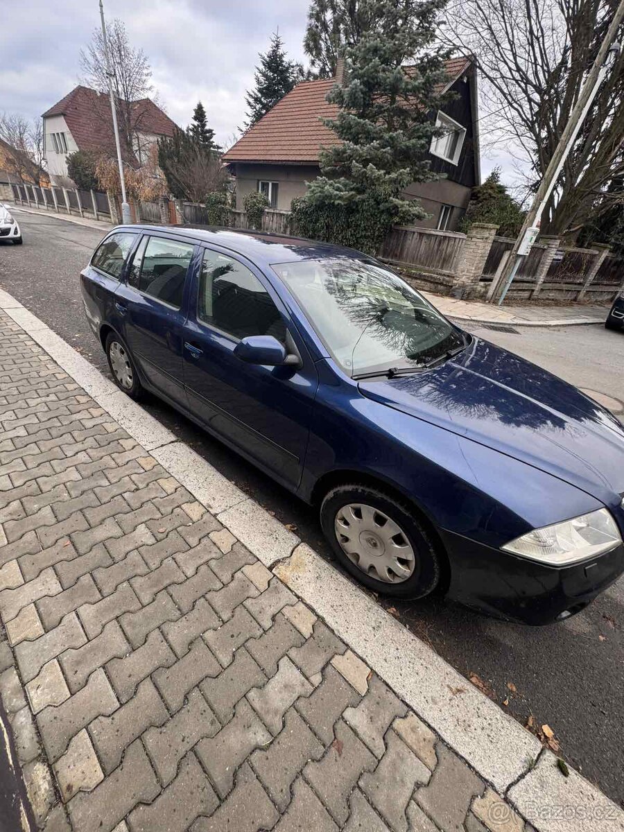 Prodám Škodu (r. 2008), 2.0 TDI 103 kW 🚗
- 3