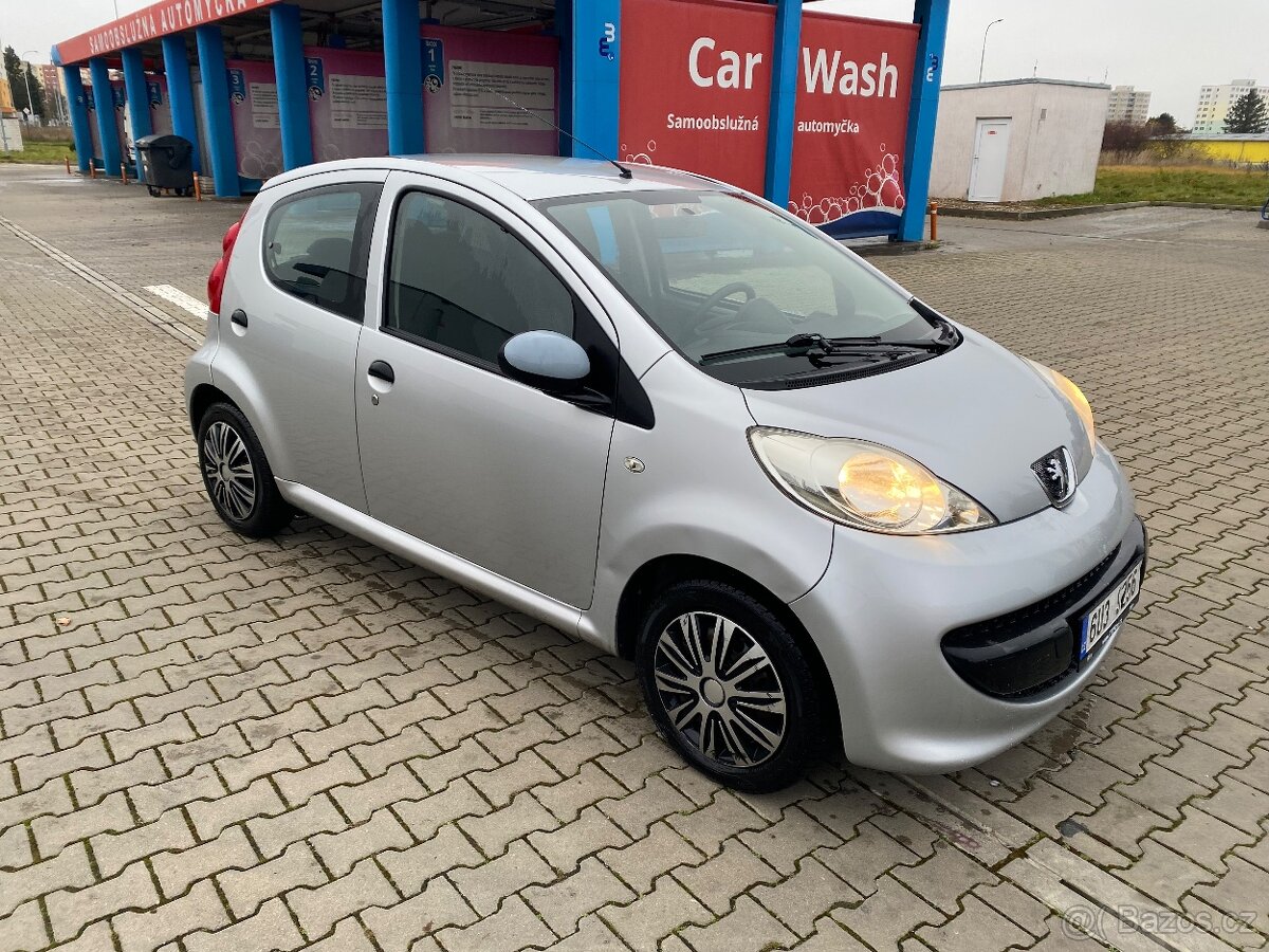 Peugeot 107 1.0i - 3