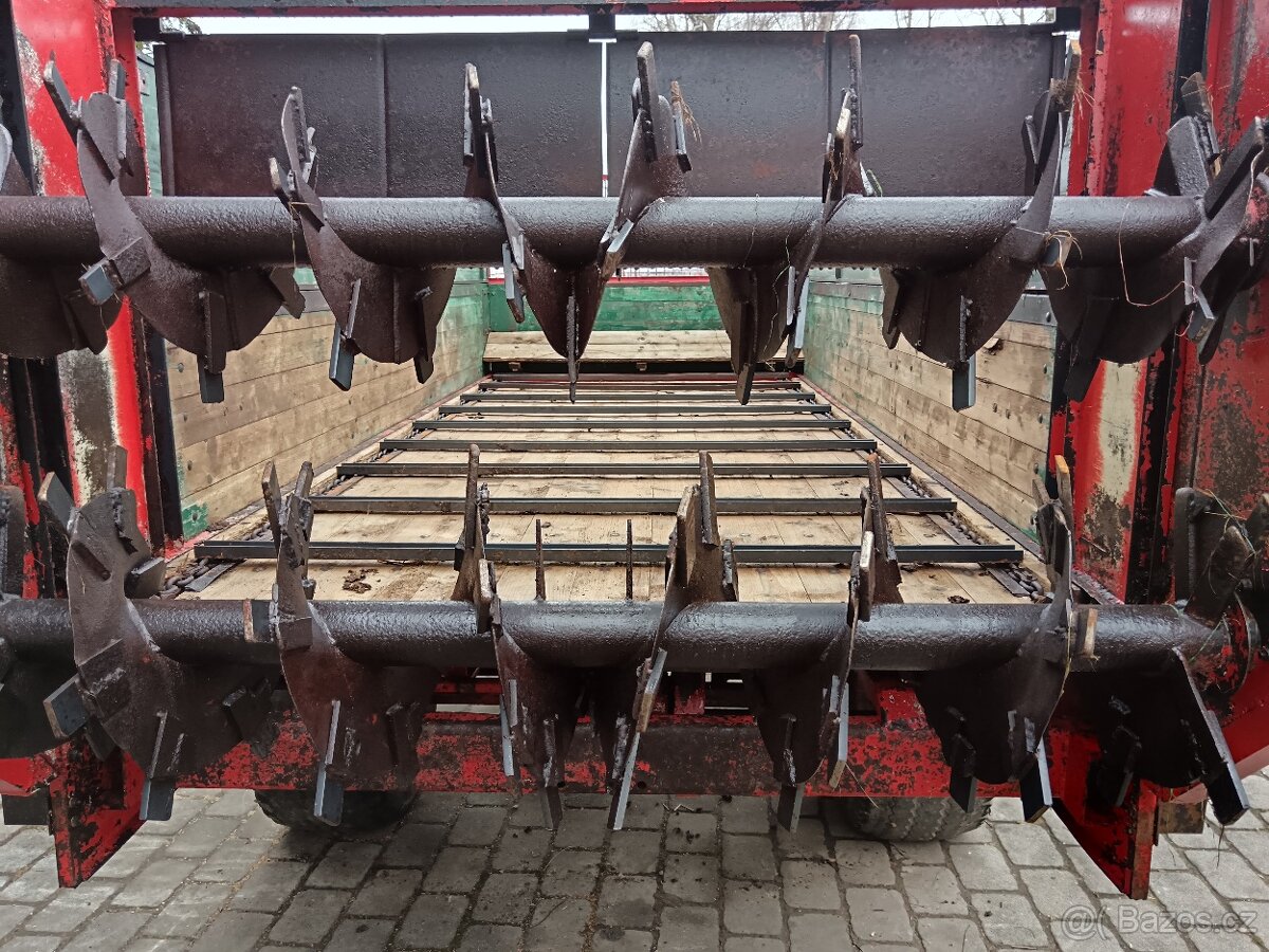 Rozmetadlo hnoje 6,5t - 3