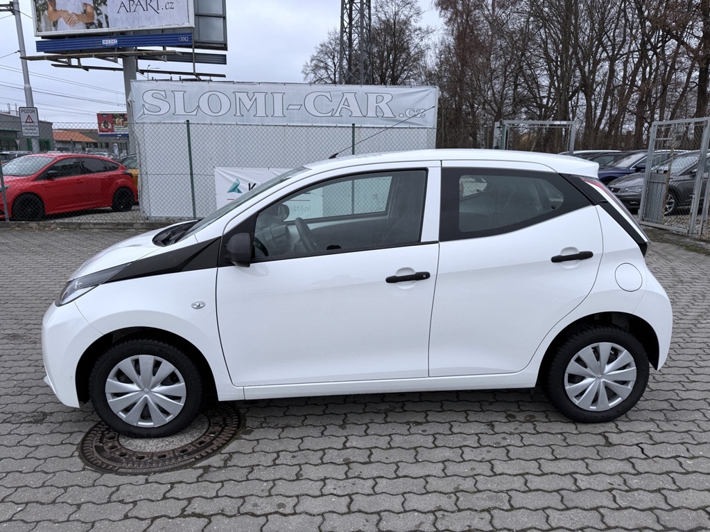 Toyota Aygo, 1.0i 51 kW klima, serviska - 3