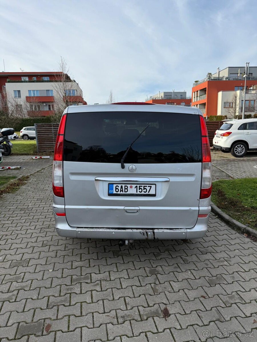 Mercedes-Benz Viano 3.0 CDI Long, V6, r. v. 2010 – 8 míst - 3