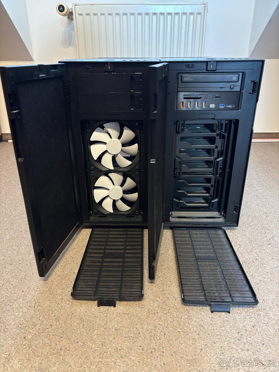 2x PC Skříň Fractal Design - 3