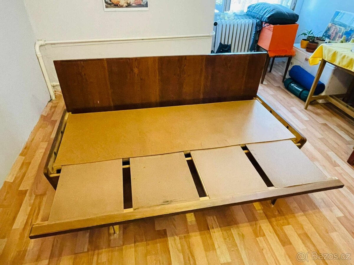 Rozkládací gauč - 3