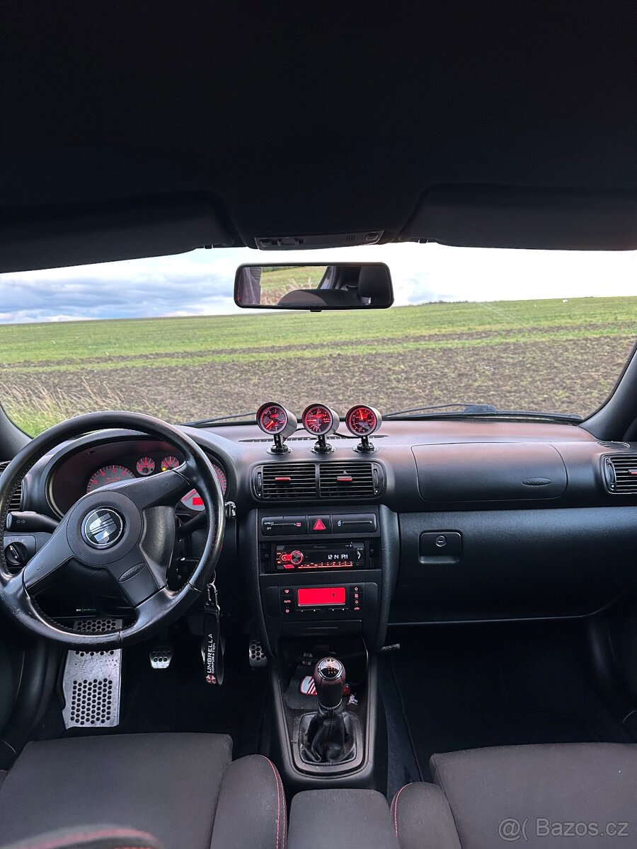 Seat Leon Cupra R - 3