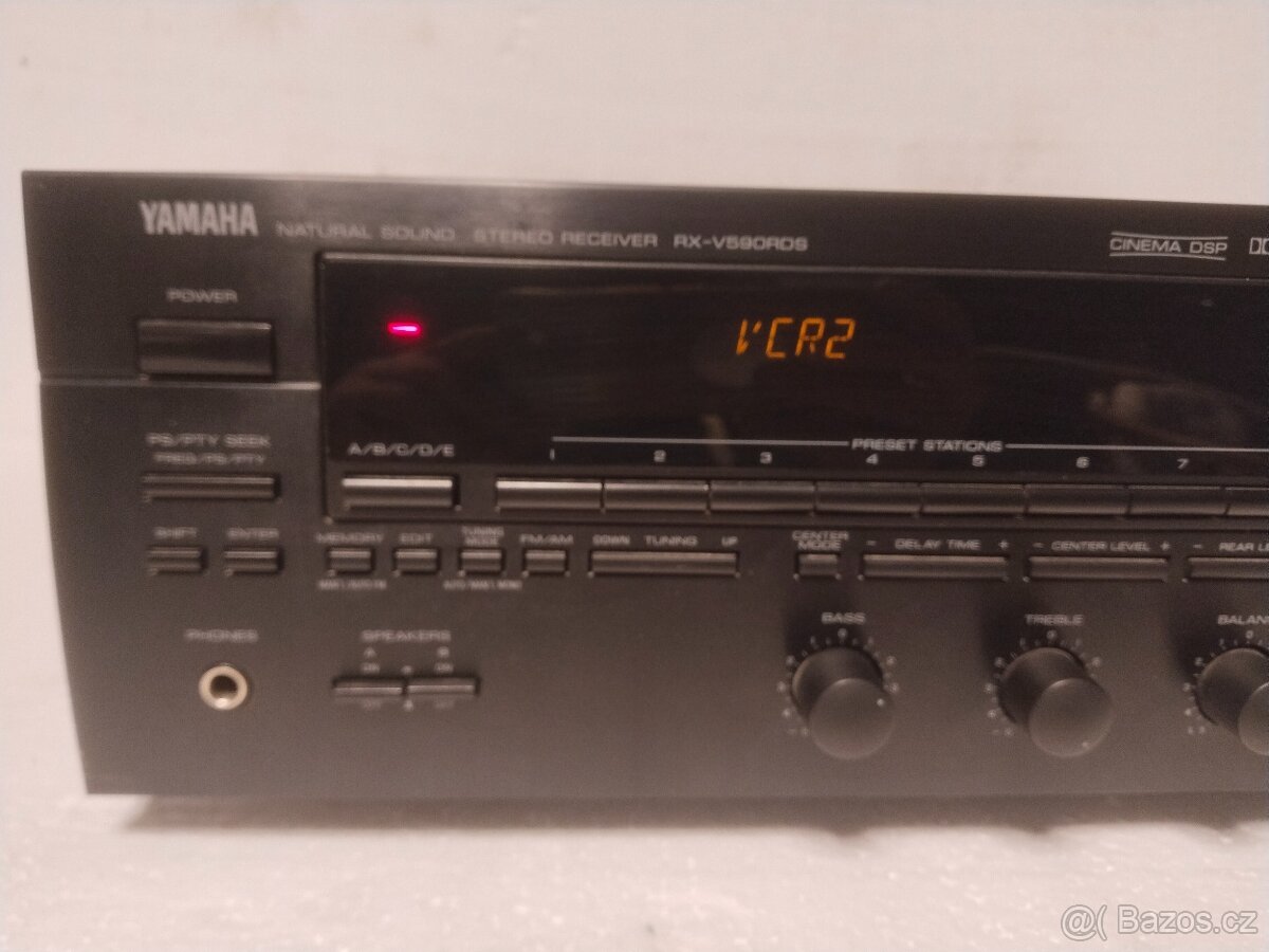 Yamaha RX-V590 Audio-video přijímač (1993-96) - 3