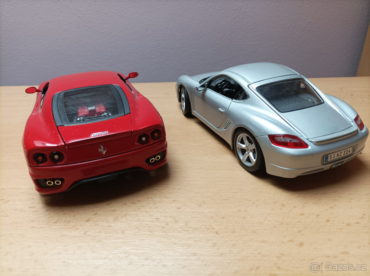 Kovové modely PORSCHE CAYMAN S + FERRARI - 3