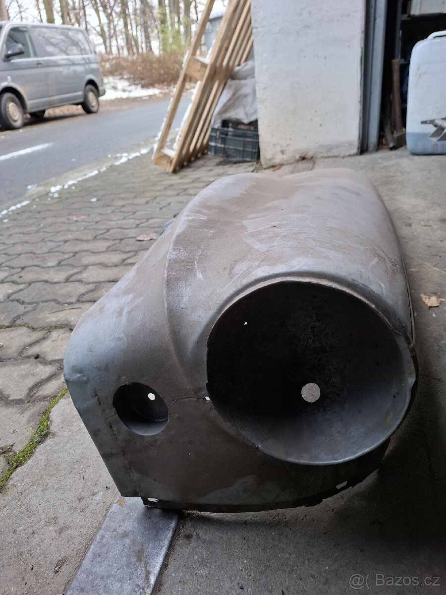 Pravý přední blatník Škoda Felicia Octavia Spartak - 3