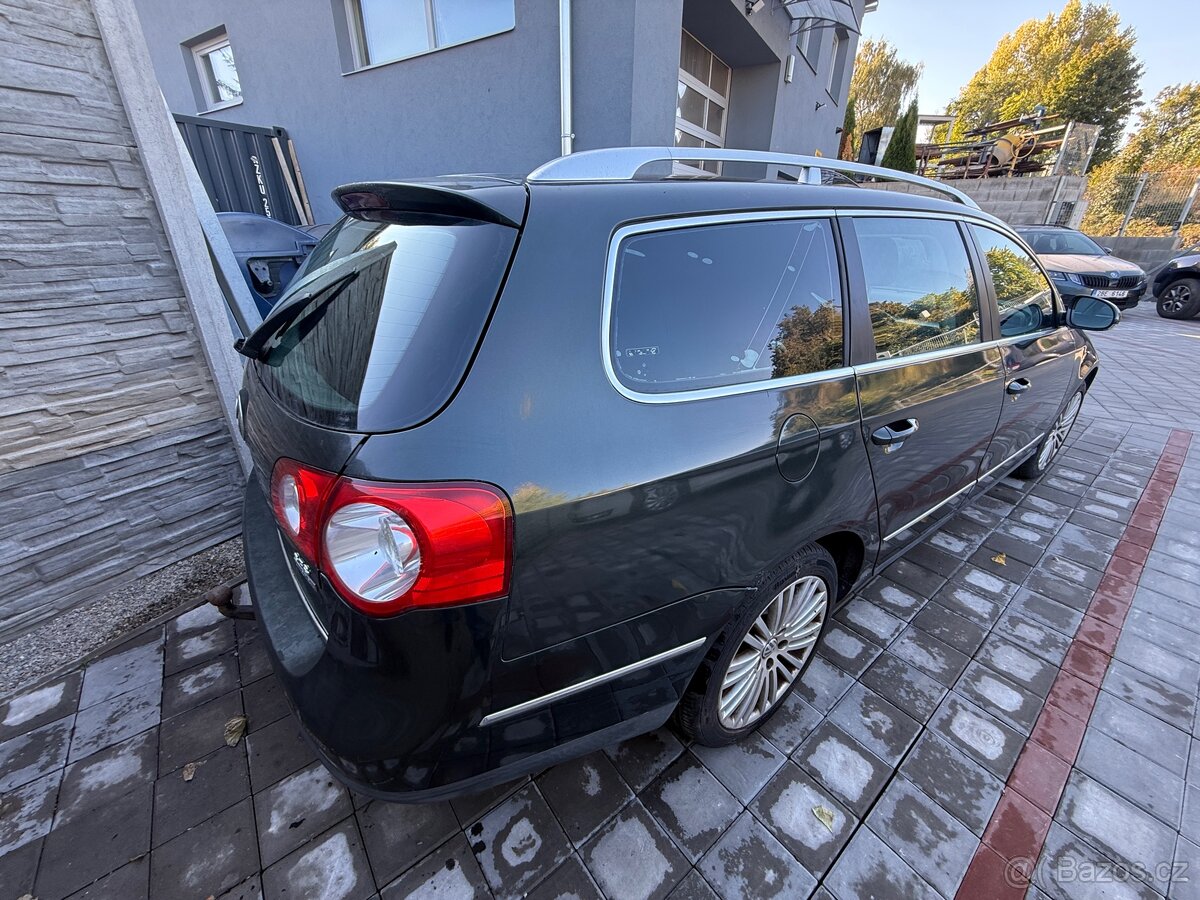 Volkswagen Passat 3,2 Fsi v6 4Motion - nepojízdné - 3