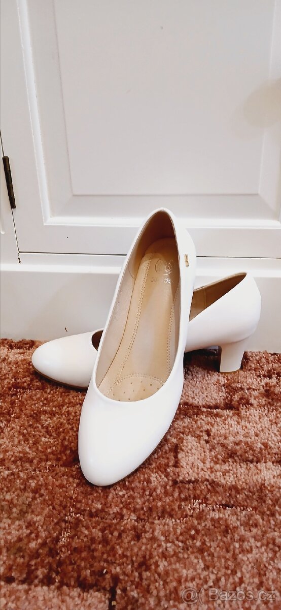 Krásné svatební lodičky - 3