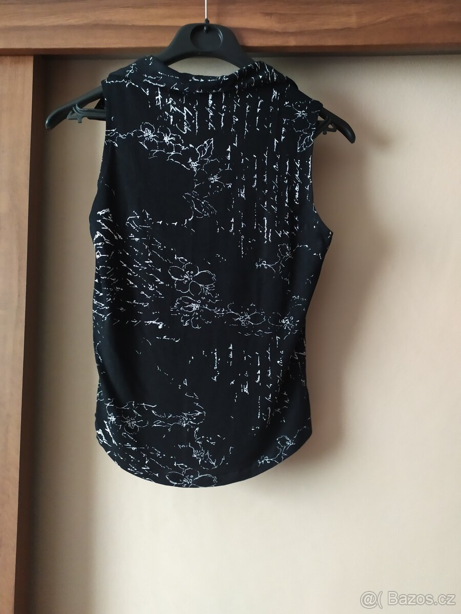 hezká černobílá halenka - 3