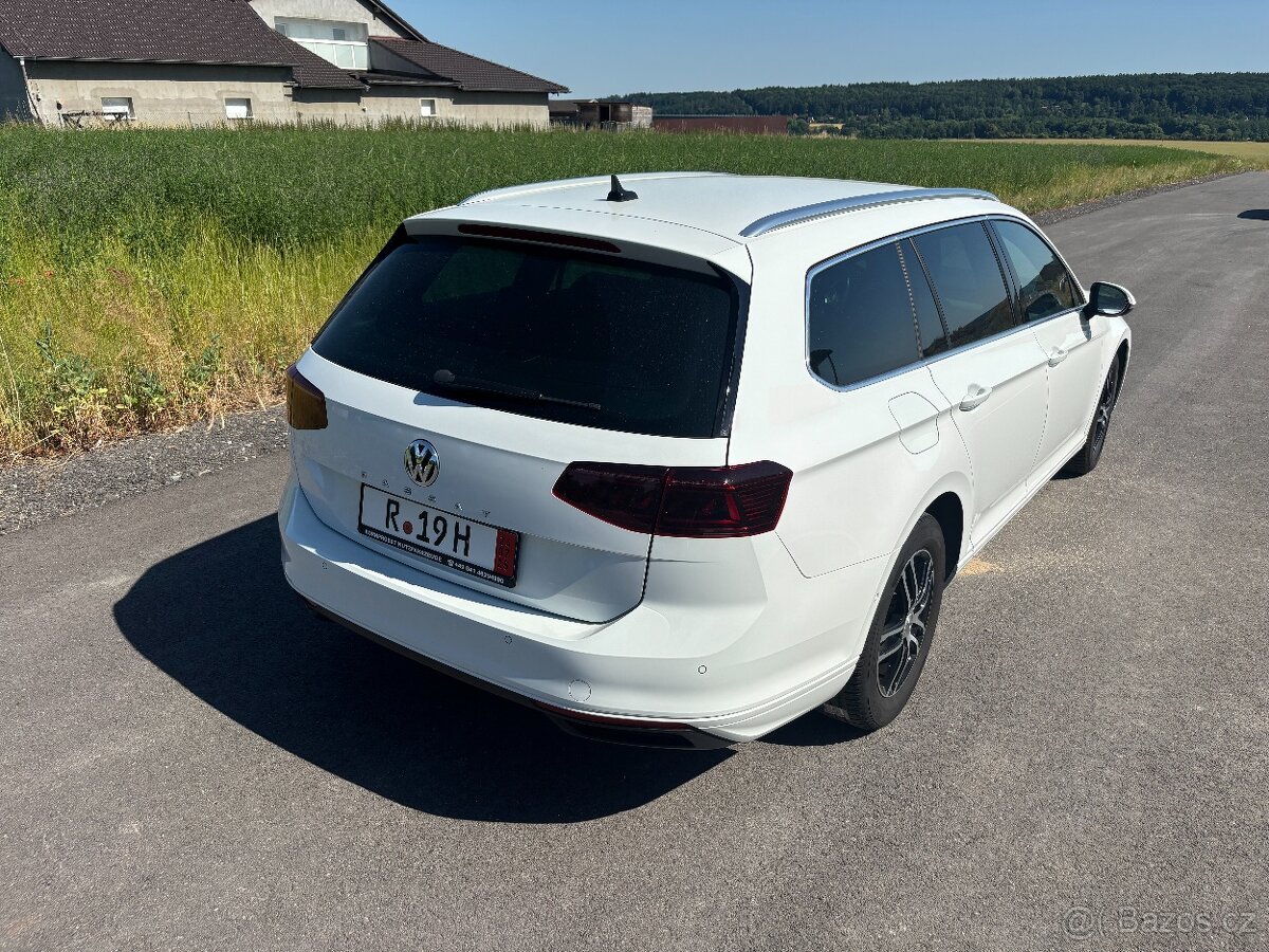 Volkswagen Passat 2,0TDI COMBI - 3