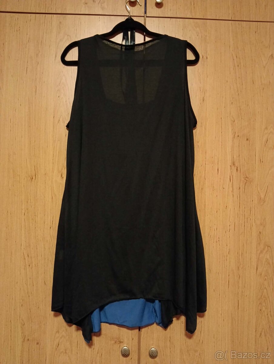 Lehké černo-modré šaty se šněrováním - 3