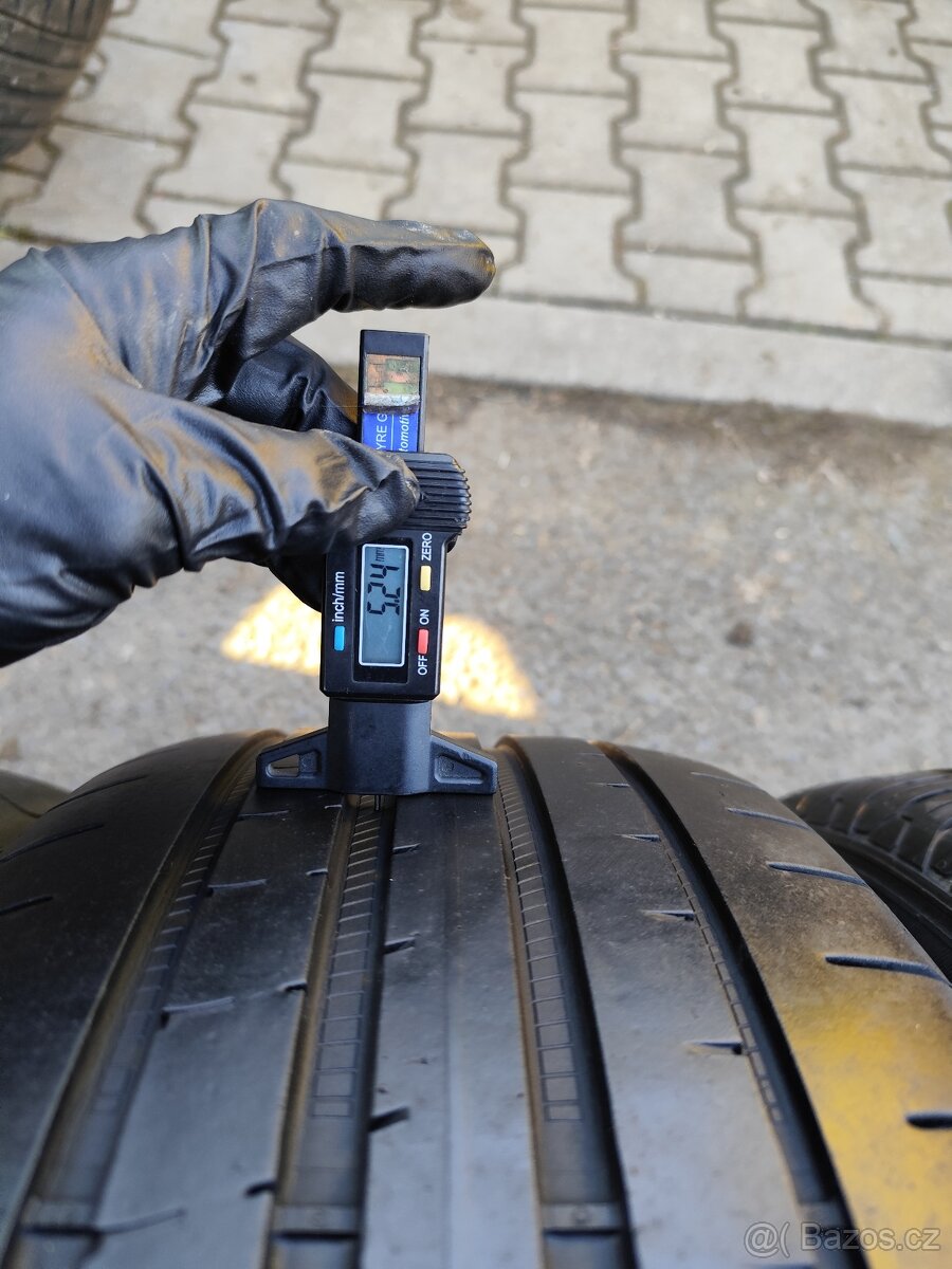 Letní pneu 235/45/18 - 3