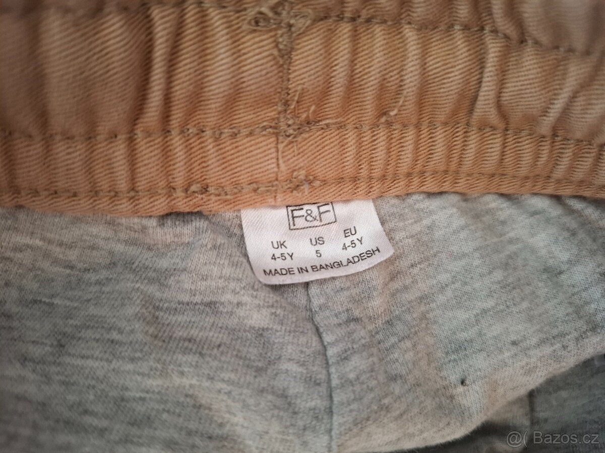 2x Dětské kalhoty 4-5 let - 3