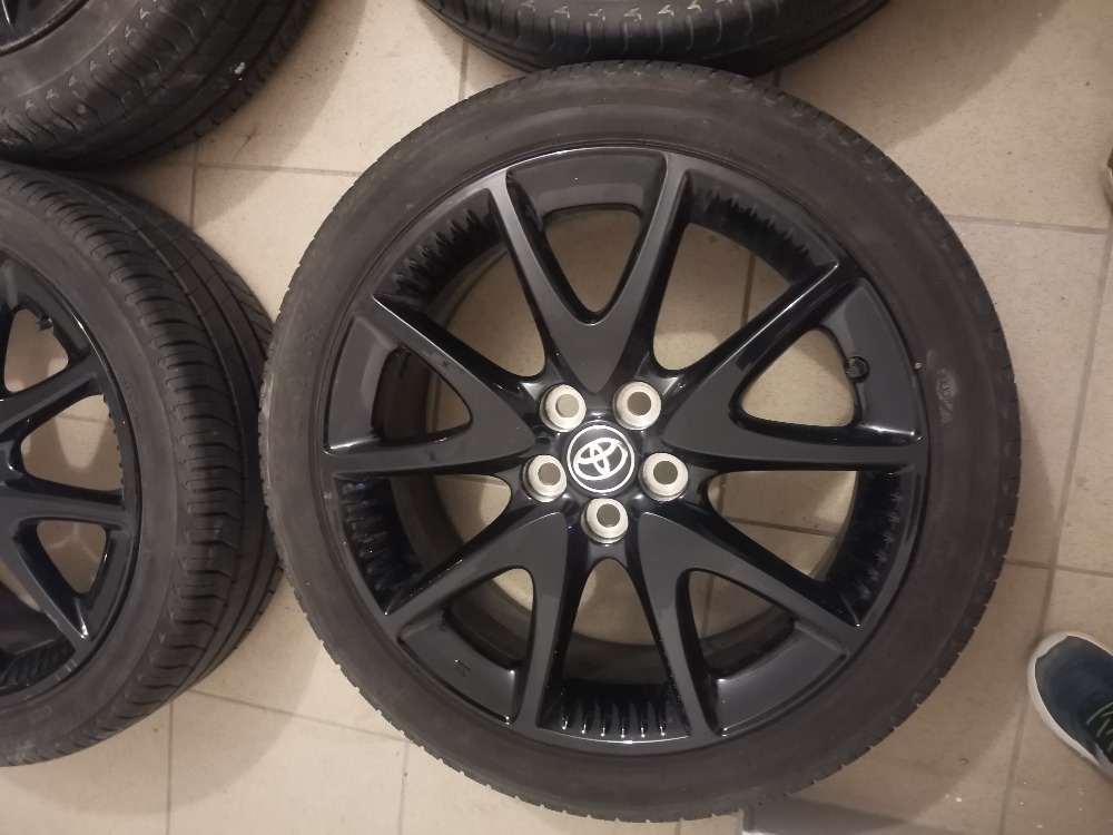 TOYOTA YARIS 205/45/17 - 3