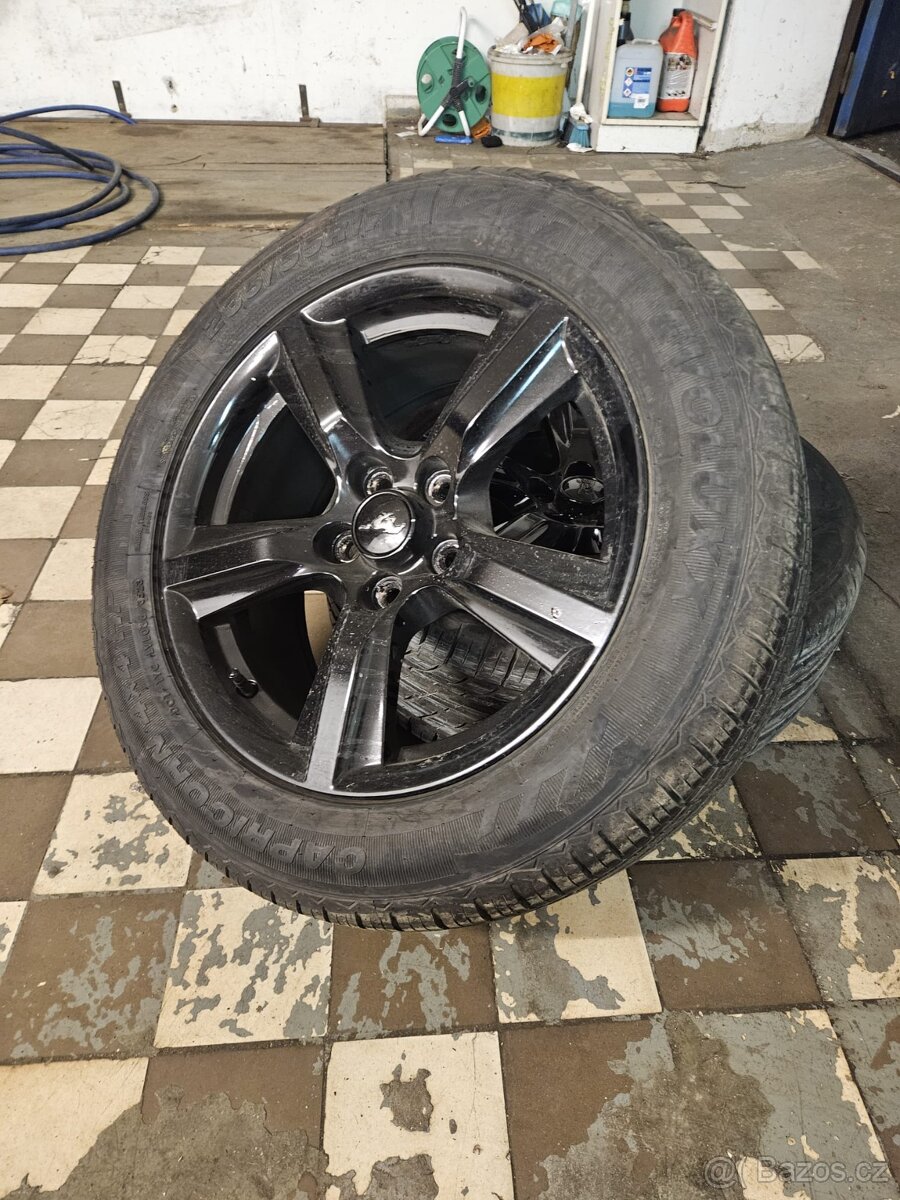 Ford Mustang alu kola