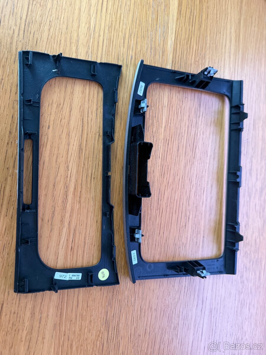 rámeček autorádia a klimatizace / matný chrom VW Passat CC - 3