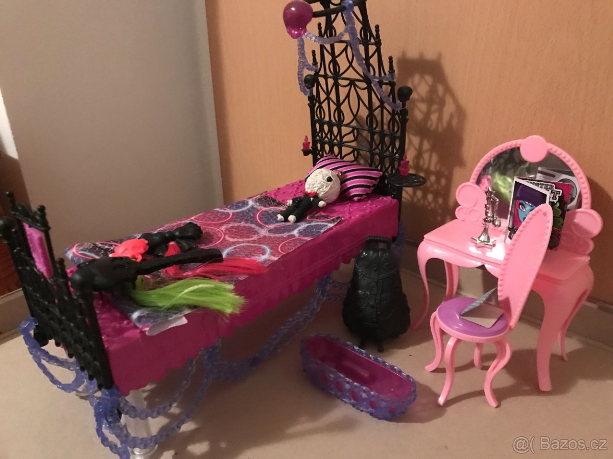 Dětský pokoj pro panenky - Monsters / Barbie - 3
