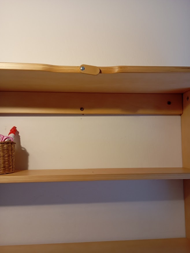 Závěsný přebalovací pult - 3