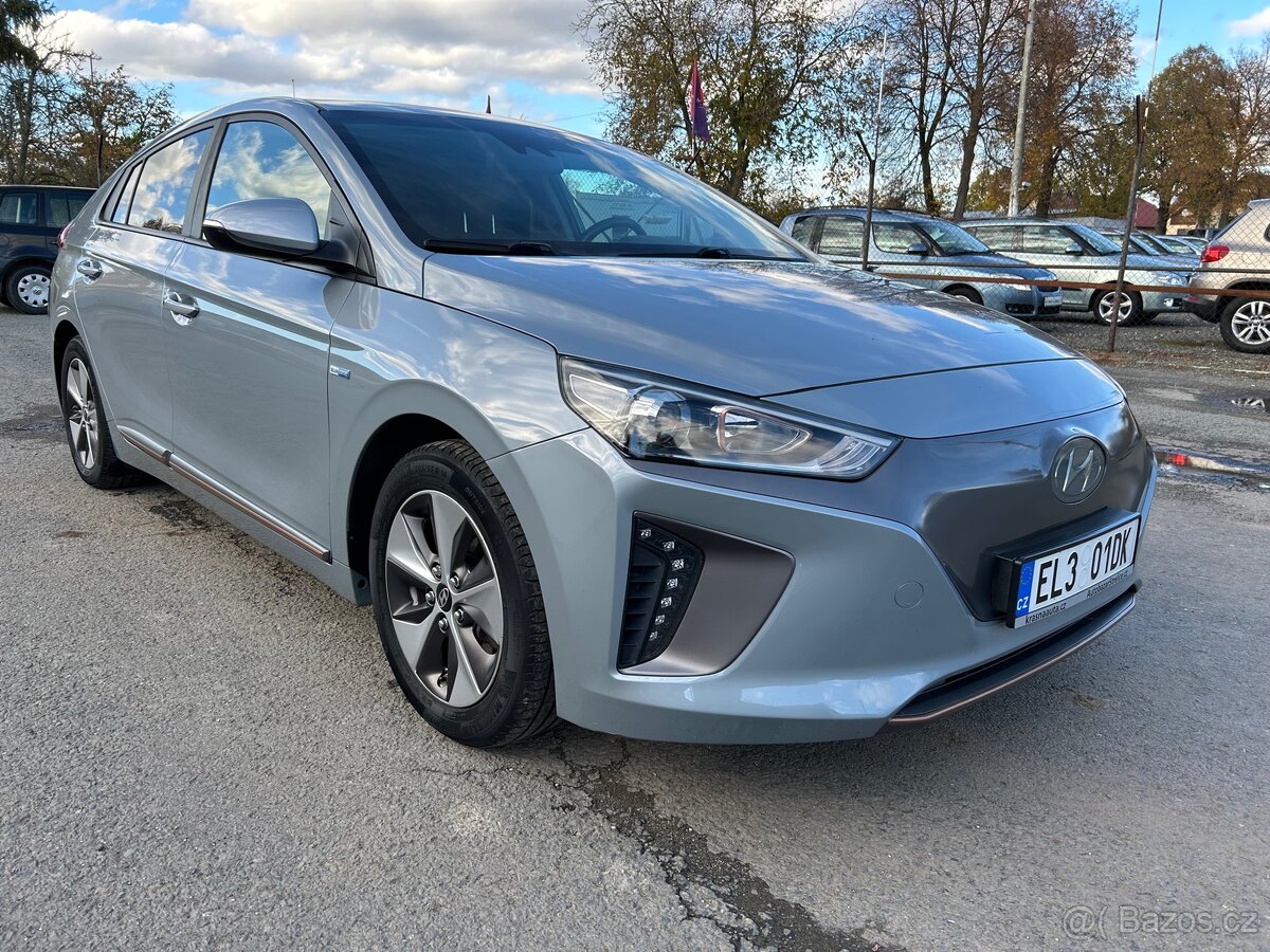 HYUNDAI IONIQ elektric SOH 100 % - 3