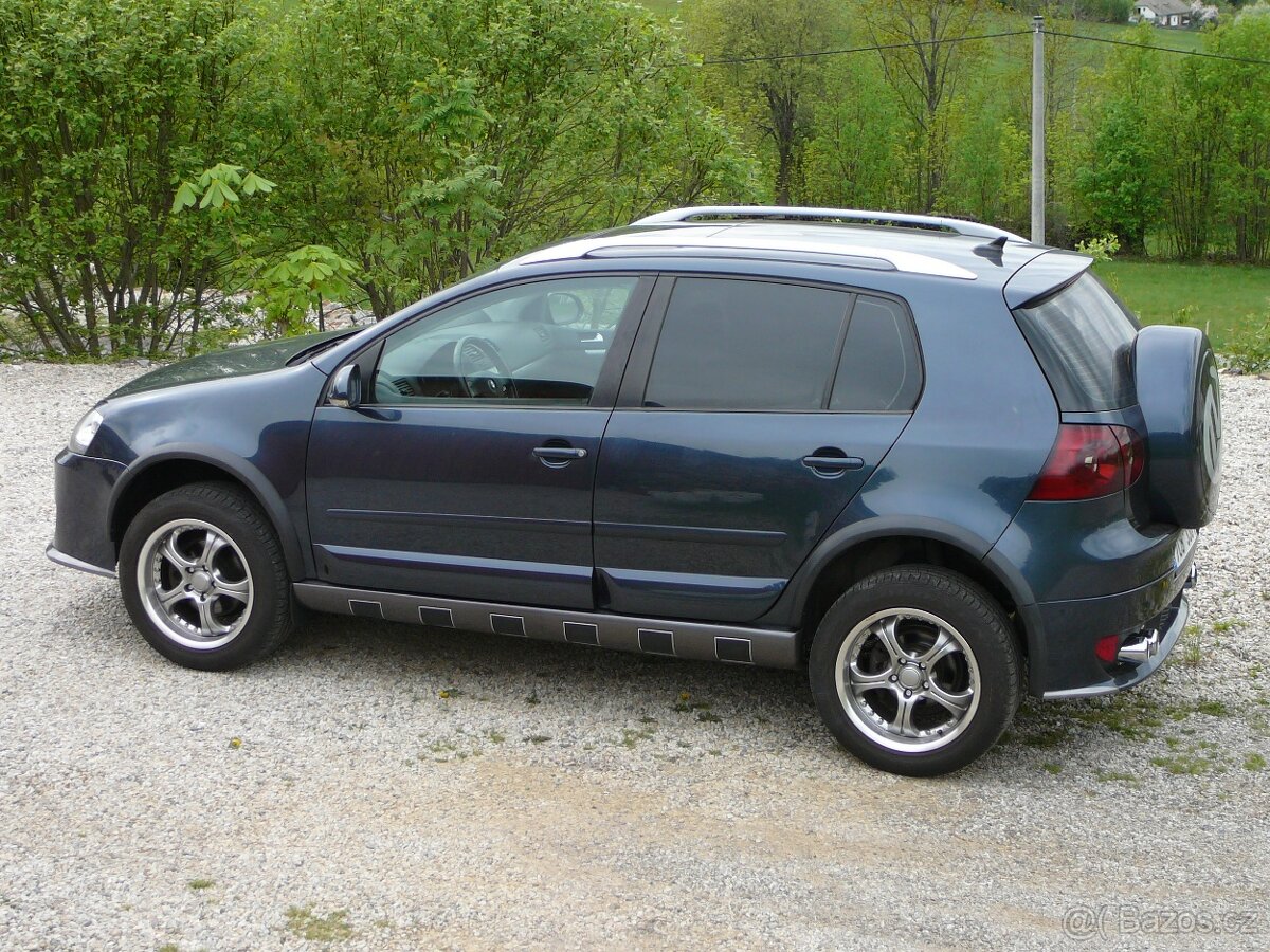 VW Golf Country - 3