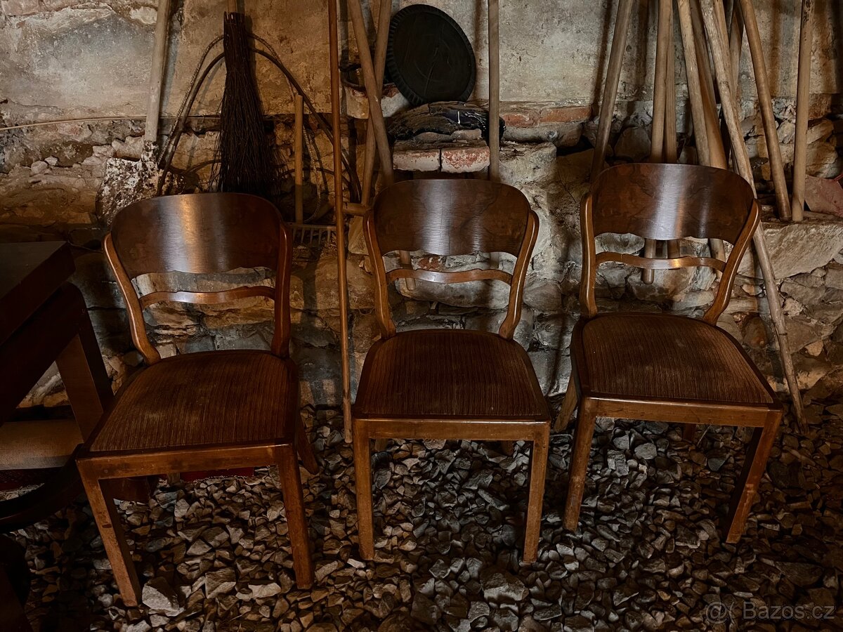 Starožitný nábytek — skříň židle… - 3