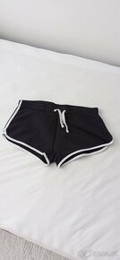 Dívčí kraťasy (vel. 164) - 3