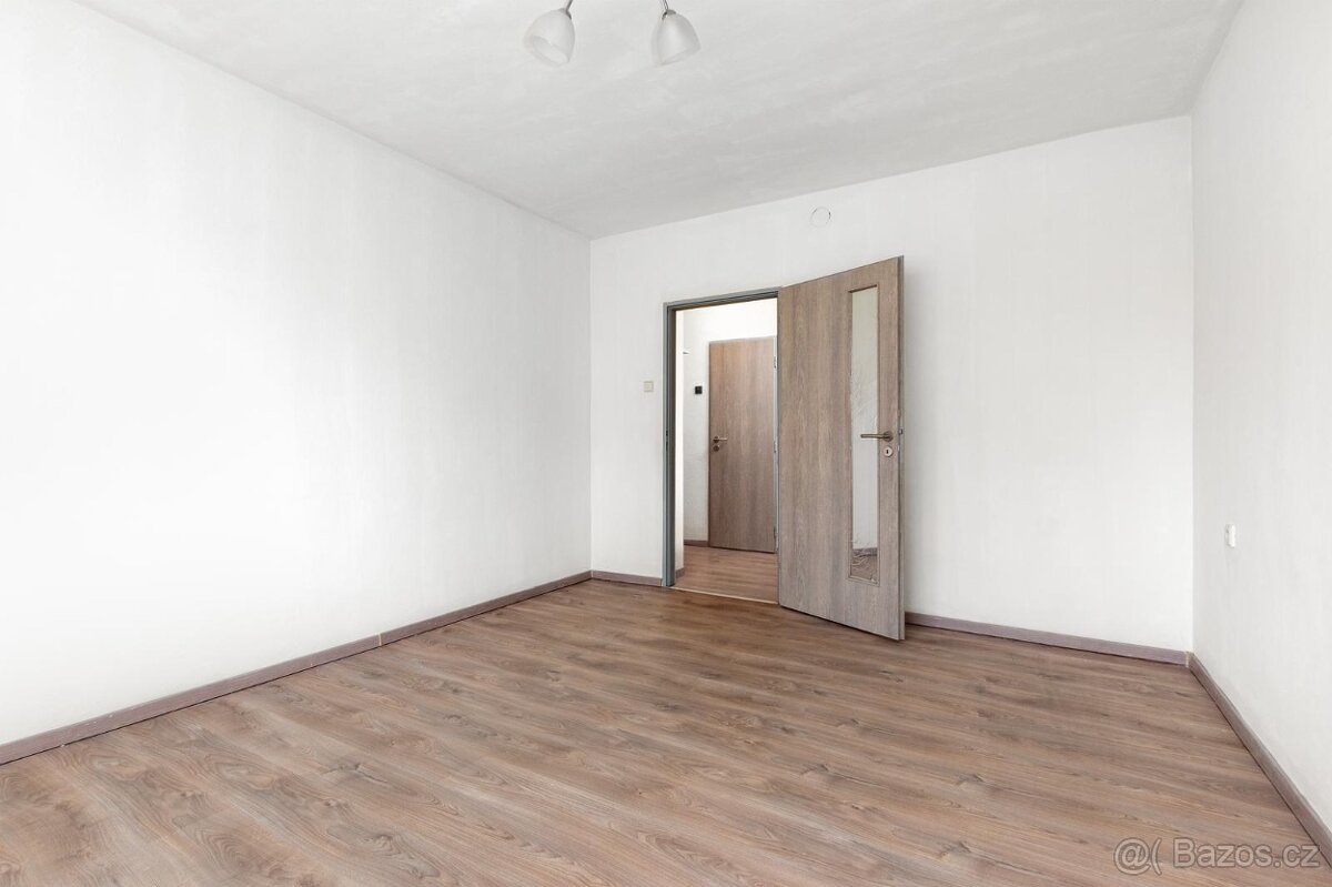 Pronajem bytu Holice - 3