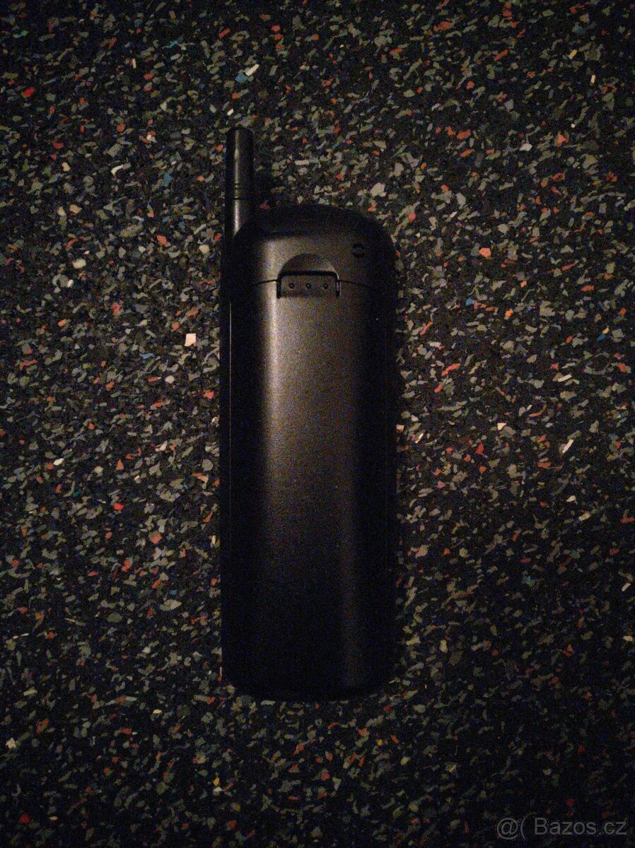 Motorola MG2 - 4B21 s baterií a s nabíječkou - retro mobil - 3