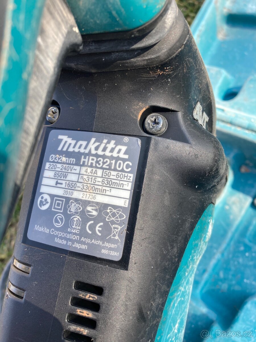 Bourací kladivo Makita HR3210c - 3