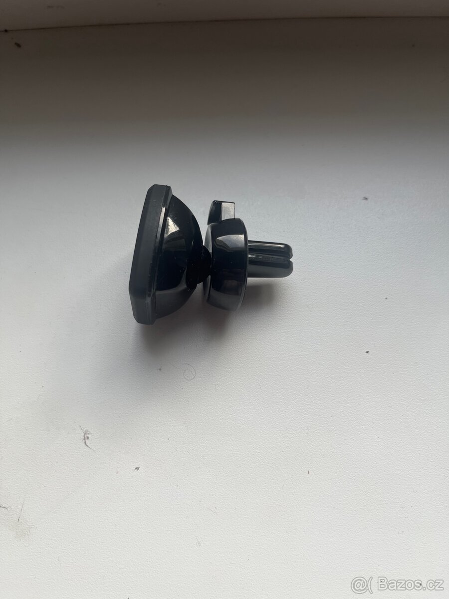 Magneticky držák na telefon - 3