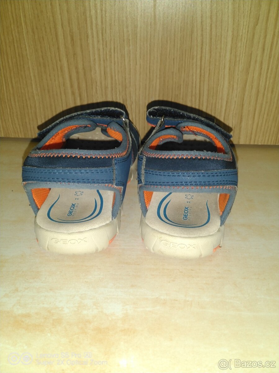 Prodám kožené sandálky Geox vel. 34 - 3