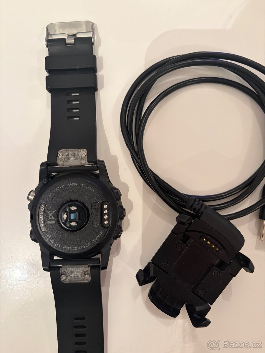 Garmin Fenix 3 s nabíječkou - 3
