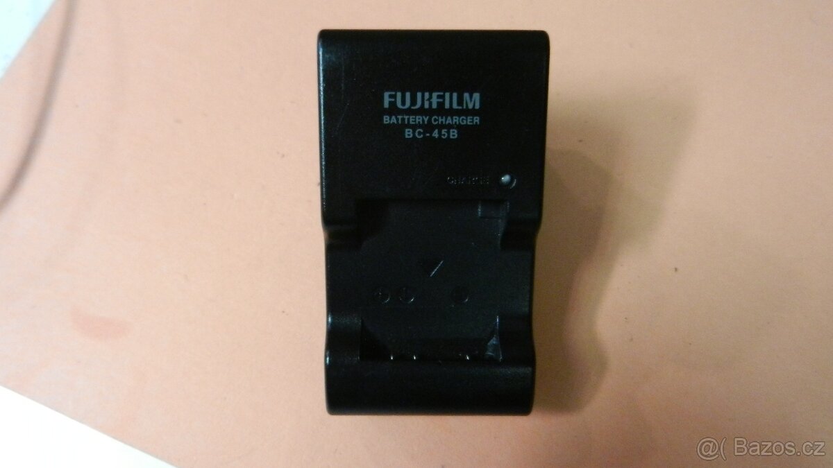 FUJIFILM BC-45BE, Sony AC-V15 - 3