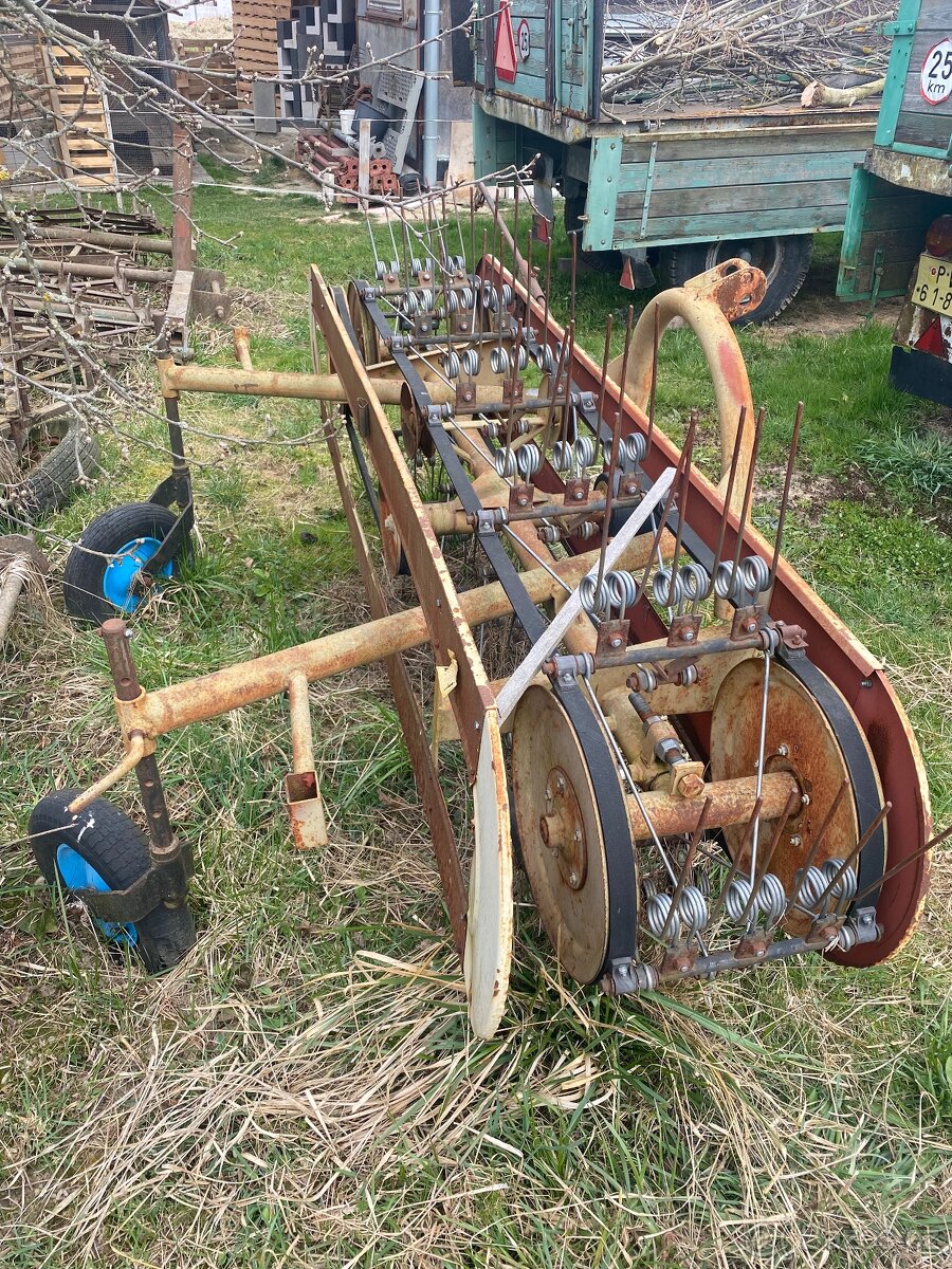 Prodám obraceč na seno - 3