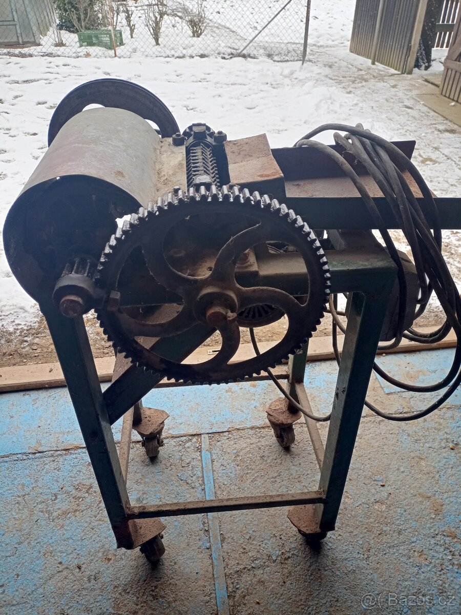 Řezačka na kopřivy - 3