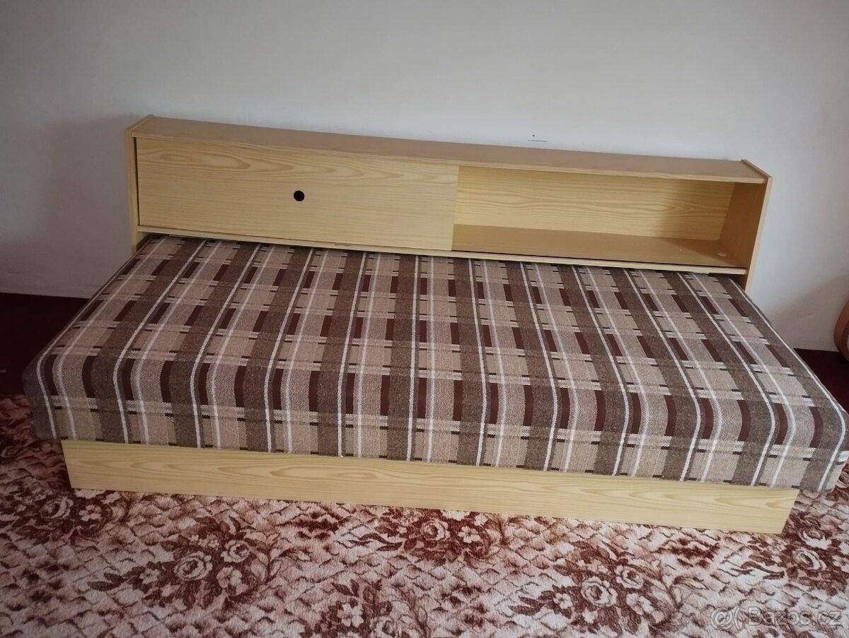 Skříň a postele - 3