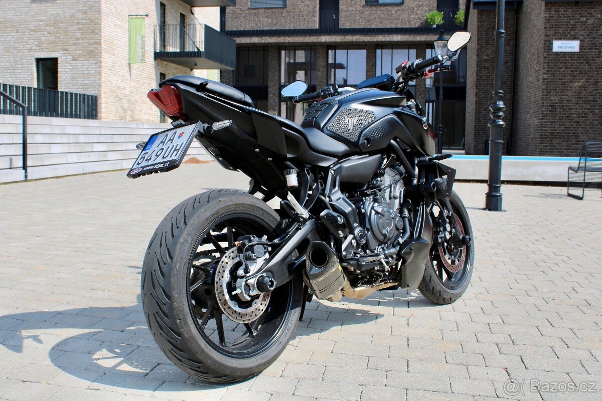 Yamaha mt 07 - 3