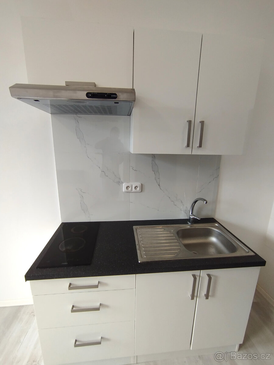 Pronájem garsonky 18m2 - 3