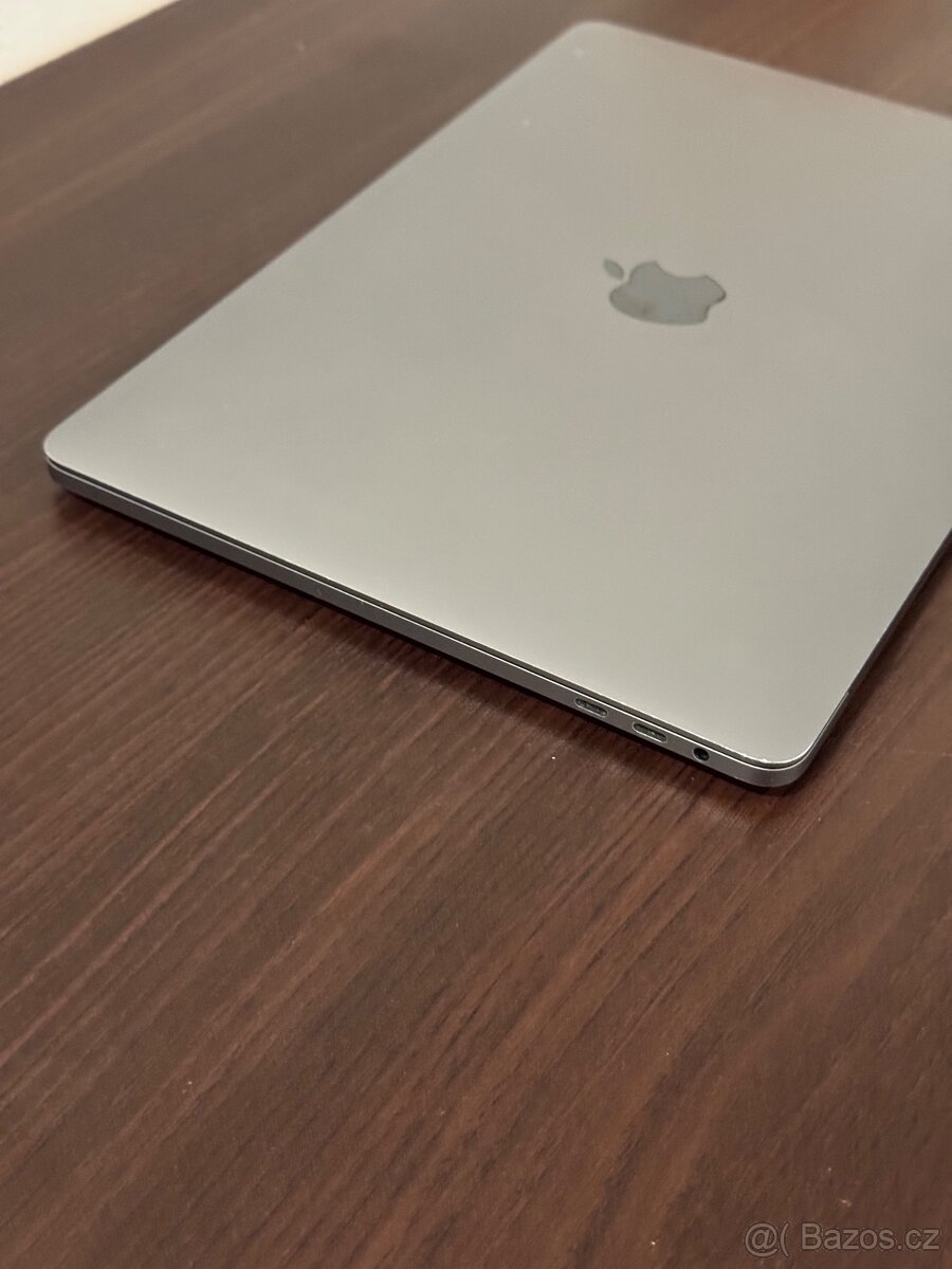 MacBook Pro 13" (2020) - i5/16GB/512GB - DPH - 3