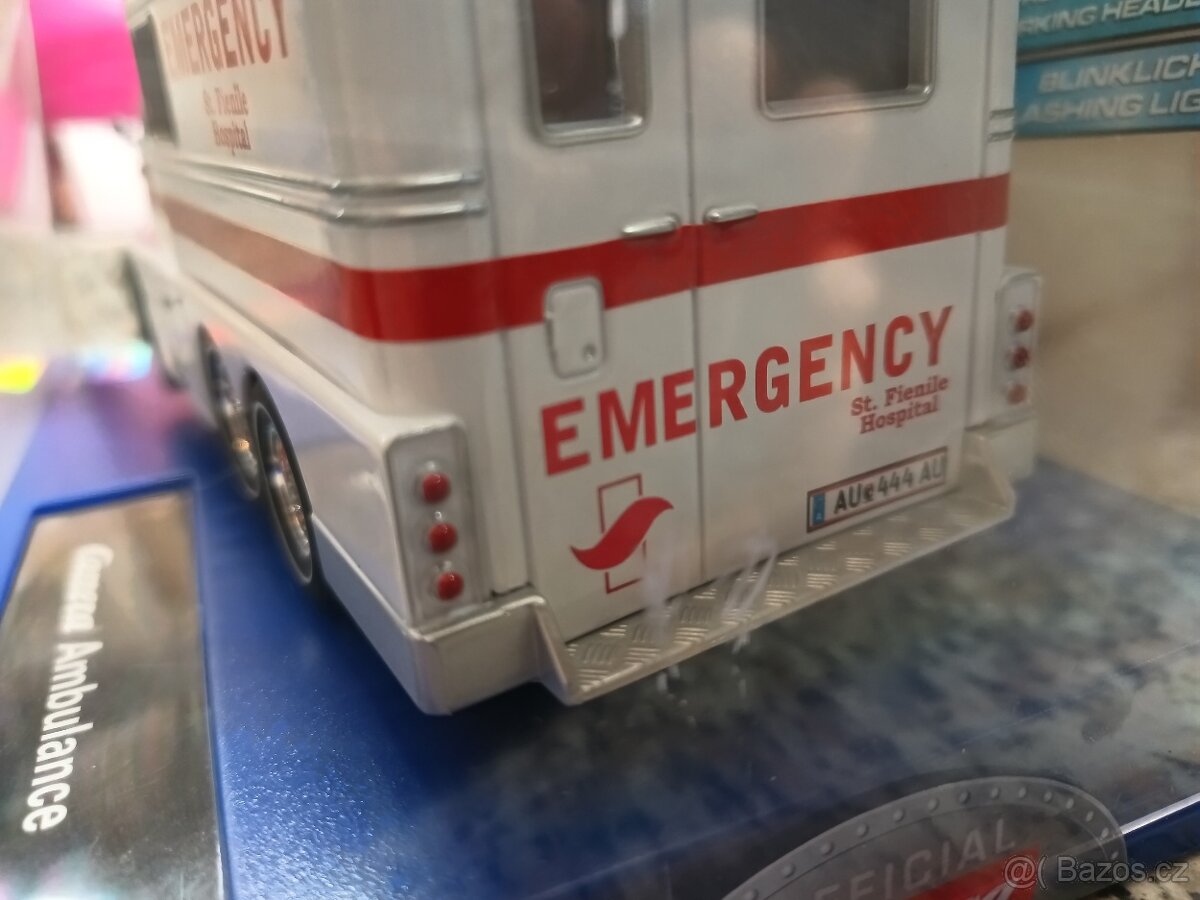 Prodám vyměním nové autíčko Carrera Ambulance sanitka - 3