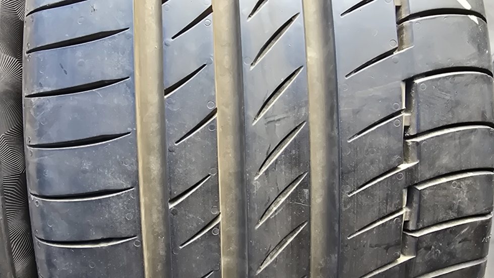 Letní pneu 245/45/19 Continental - 3